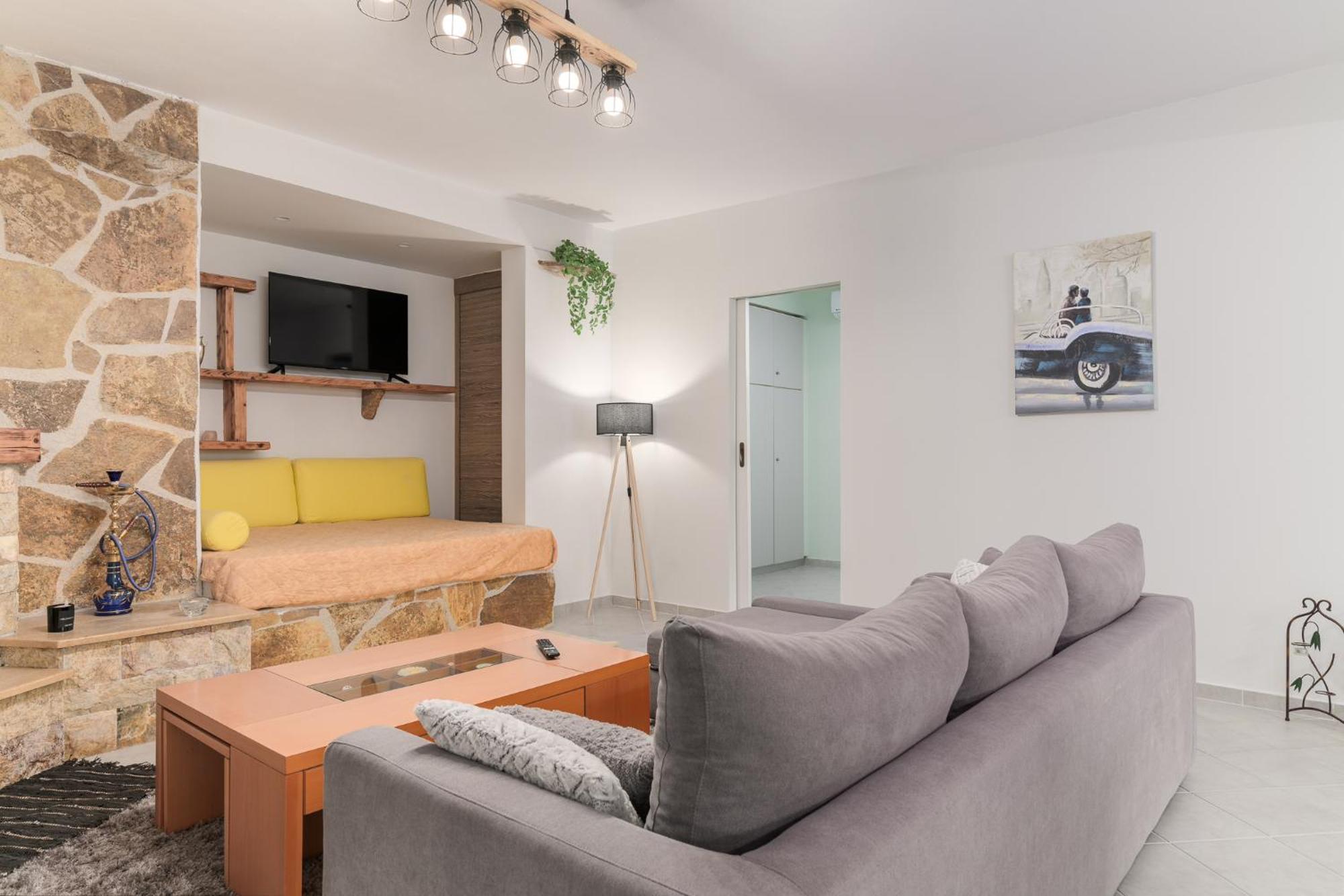 Domelia'S Luxury Apartments Near Airport & Beach Артеміда Екстер'єр фото