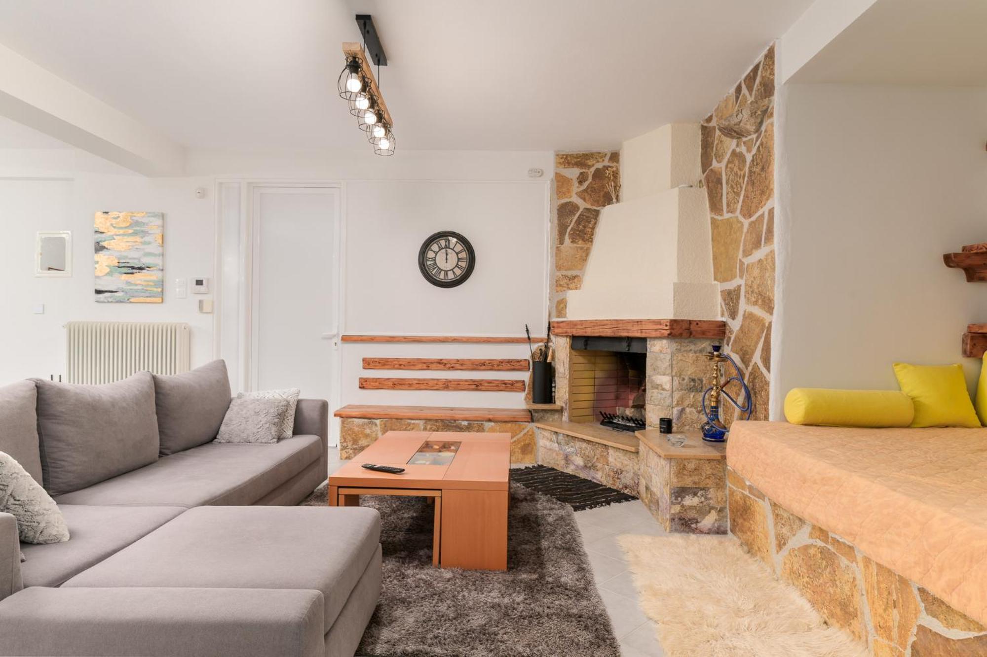 Domelia'S Luxury Apartments Near Airport & Beach Артеміда Екстер'єр фото